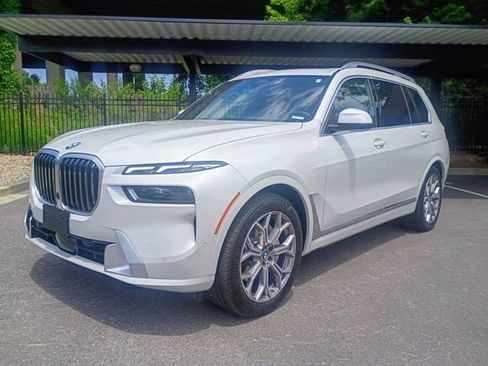 Used 2024 BMW X7 xDrive40i w/ Executive Package AWD/4WD image 90