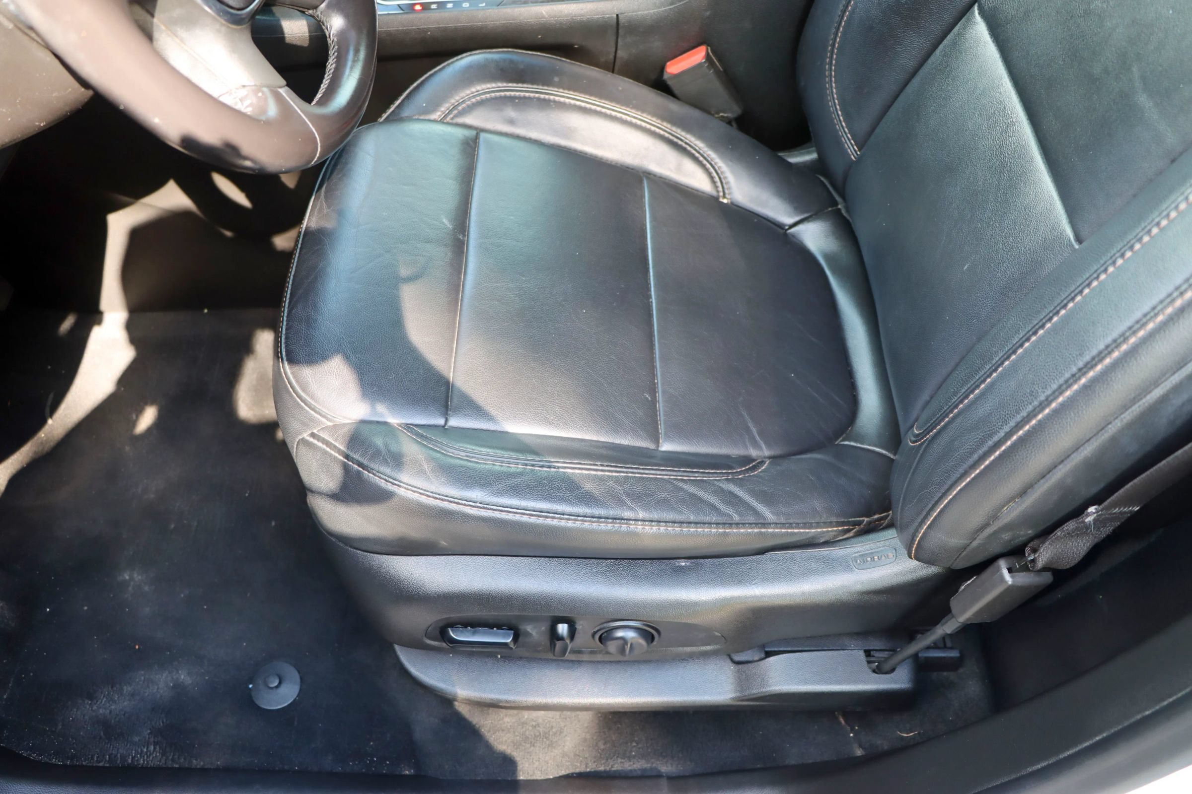 Used 2020 Chevrolet Traverse RS w/ LPO, Floor Liner Package FWD image 15