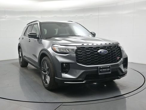 New 2026 Ford Explorer ST w/ Sun And Sound Package image 24