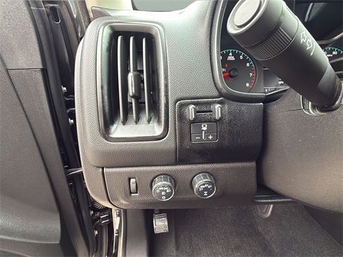 Used 2021 Chevrolet Colorado LT w/ Redline Special Edition image 25