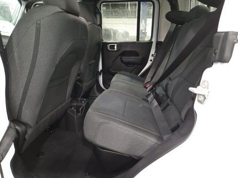 New 2026 Jeep Gladiator Sport image 18