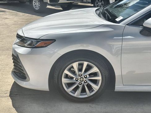 Used 2024 Toyota Camry LE AWD/4WD image 31