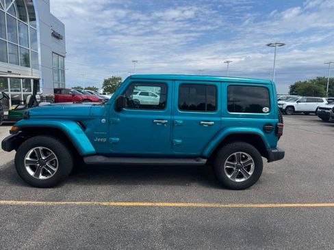 Used 2020 Jeep Wrangler Unlimited Sahara AWD/4WD image 5