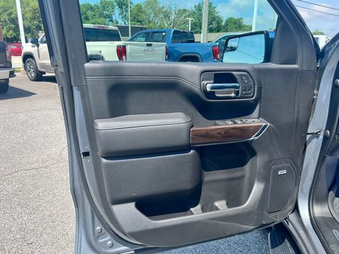 Used 2019 GMC Sierra 1500 SLT w/ SLT Premium Package AWD/4WD image 20