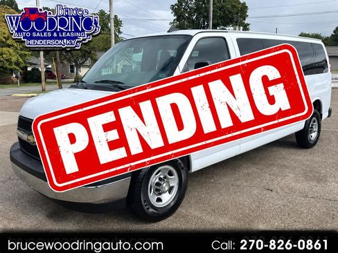 Used 2018 Chevrolet Express 3500 LT w/ LT Preferred Equipment Group RWD image 1