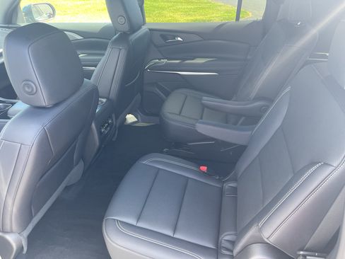 Used 2026 Chevrolet Traverse LT AWD/4WD image 30