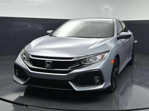 Used 2018 Honda Civic EX-L image 2