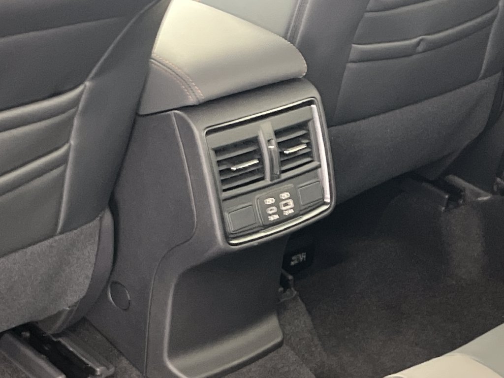 New 2026 Subaru Forester Sport w/ Onyx Edition AWD/4WD image 37