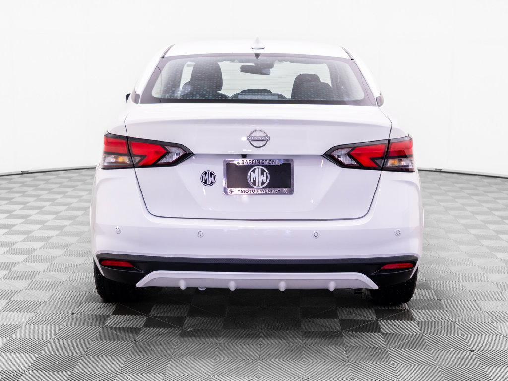 Used 2025 Nissan Versa SV FWD image 5