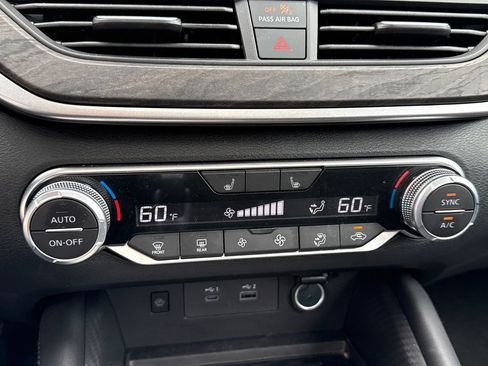 Certified 2025 Nissan Altima 2.5 SV w/ SV Premium Package FWD image 27