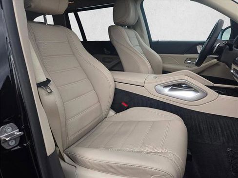 Used 2020 Mercedes-Benz GLS 580 4MATIC image 24