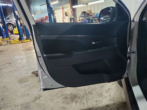 Used 2020 Mitsubishi Outlander Sport ES image 17