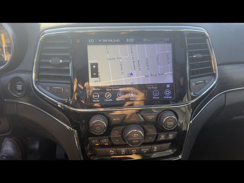 Used 2020 Jeep Grand Cherokee Limited RWD image 10