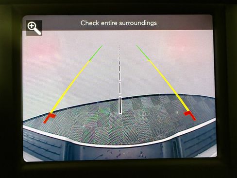 Used 2021 GMC Yukon SLT image 44