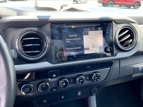 Used 2017 Toyota Tacoma TRD Sport w/ Tow Package (A/T) AWD/4WD image 34