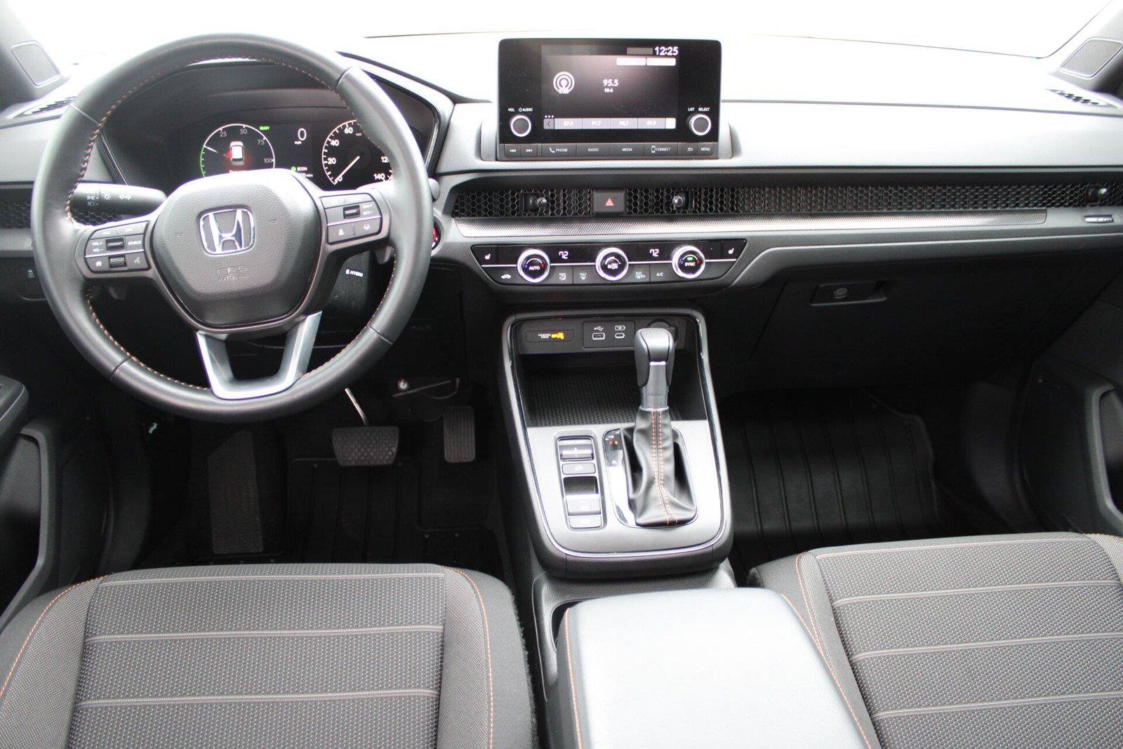 Used 2025 Honda CR-V Sport image 18