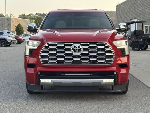 Used 2025 Toyota Sequoia Capstone AWD/4WD image 5