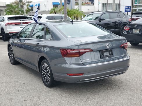 Used 2019 Volkswagen Jetta SEL image 3