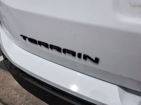 Used 2023 GMC Terrain SLE w/ Driver Convenience Package AWD/4WD image 8