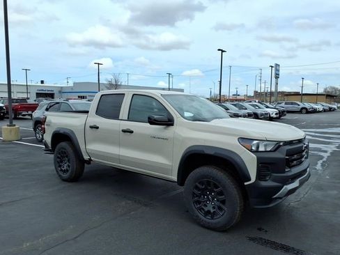 New 2026 Chevrolet Colorado Trail Boss AWD/4WD image 1