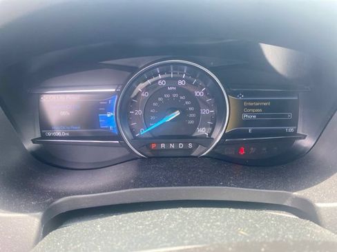 Used 2019 Ford Explorer XLT w/ Equipment Group 201A AWD/4WD image 14