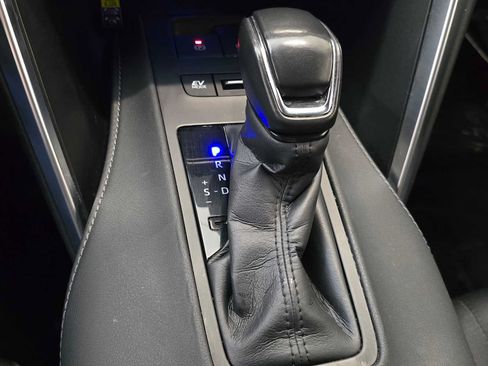 Certified 2024 Toyota Venza LE AWD/4WD image 16