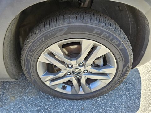 Used 2021 Kia Seltos S AWD/4WD image 11