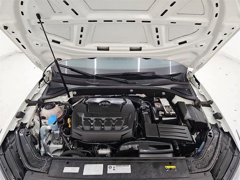 Used 2019 Volkswagen Passat 2.0T Wolfsburg w/ Wheels & Sunroof Package image 35