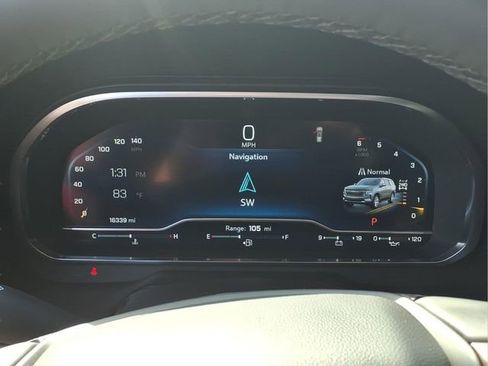 Used 2024 Chevrolet Tahoe High Country image 13