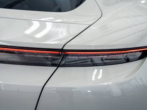 Used 2021 Porsche Taycan 4S image 25