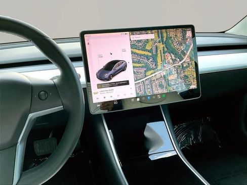 Used 2019 Tesla Model 3 RWD image 11