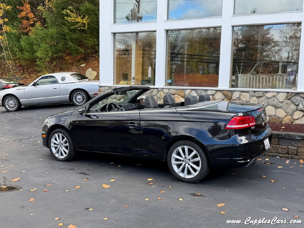 Used 2015 Volkswagen Eos Komfort FWD image 3