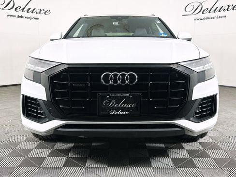 Used 2020 Audi Q8 Premium w/ Black Optic Package image 2