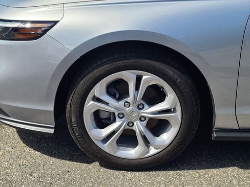 Used 2025 Honda Accord LX image 29