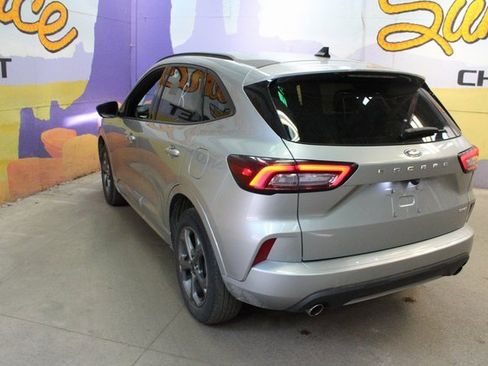 Used 2023 Ford Escape ST-Line image 5