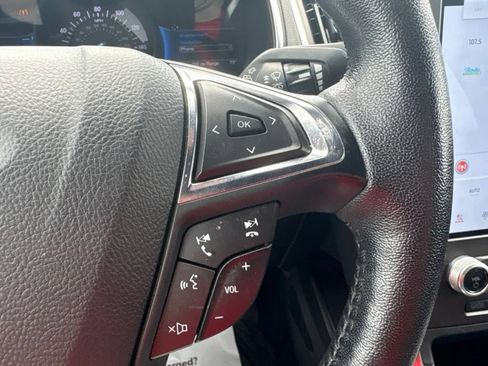 Used 2021 Ford Edge Titanium w/ Equipment Group 301A AWD/4WD image 9