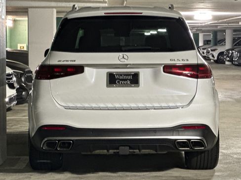 New 2026 Mercedes-Benz GLS 63 AMG 4MATIC image 9