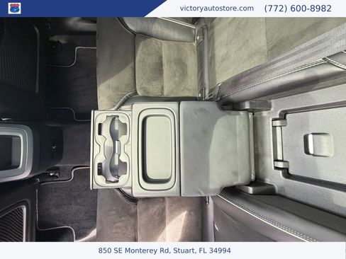 Used 2019 Volvo XC60 T5 R-Design image 17