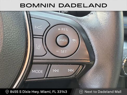 Used 2022 Toyota RAV4 SE image 19