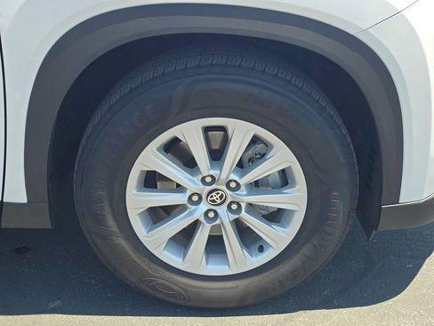 Certified 2026 Toyota Grand Highlander FWD image 9