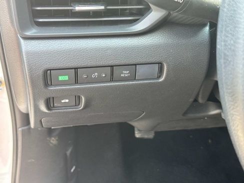 Certified 2025 Nissan Sentra S FWD image 23