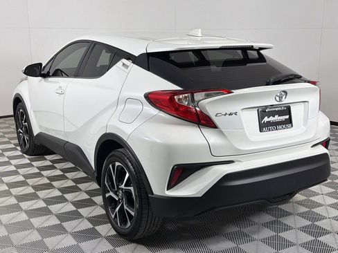 Used 2020 Toyota C-HR XLE image 7