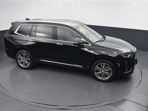 Used 2024 Cadillac XT6 Premium Luxury image 44