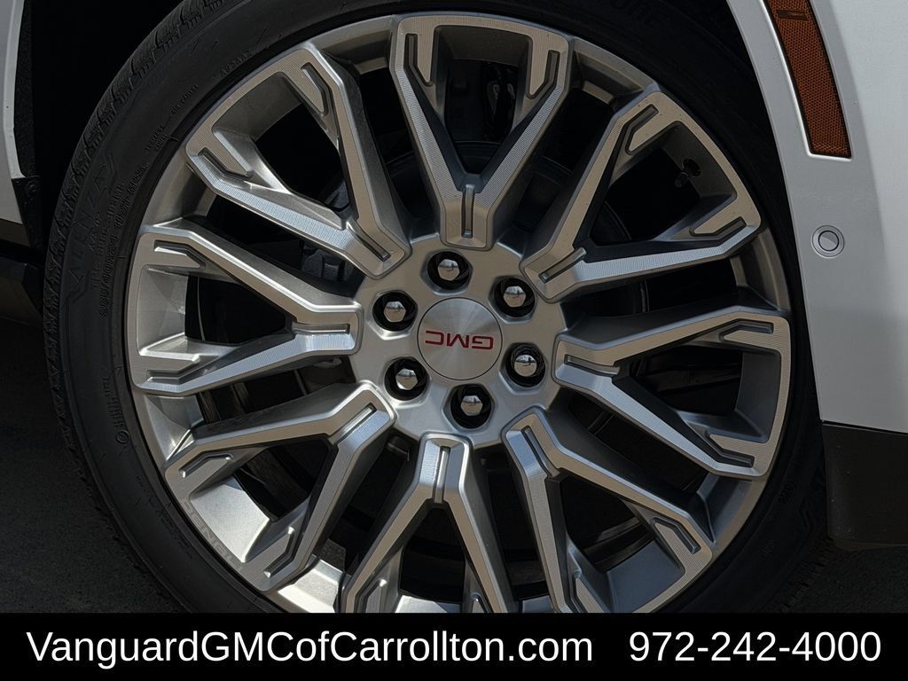 New 2027 GMC Yukon Denali w/ Denali Reserve Package AWD/4WD image 9