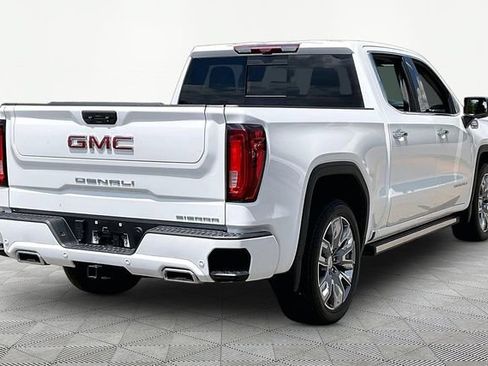 Used 2024 GMC Sierra 1500 Denali AWD/4WD image 5