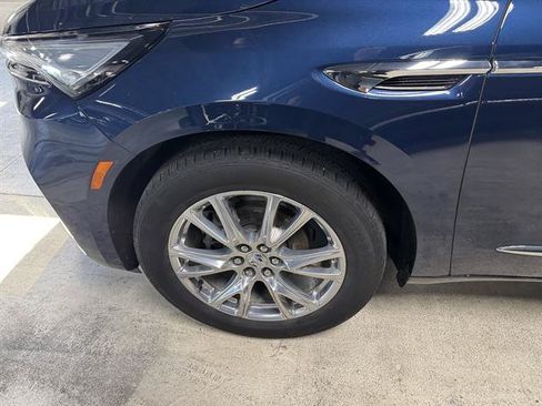Certified 2023 Buick Enclave Essence w/ Experience Buick Package AWD/4WD image 9