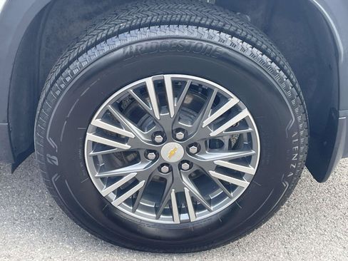 Certified 2026 Chevrolet Traverse LT w/ Driver Confidence Package AWD/4WD image 11
