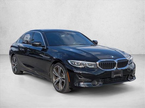 Used 2020 BMW 330i Sedan w/ Convenience Package image 3