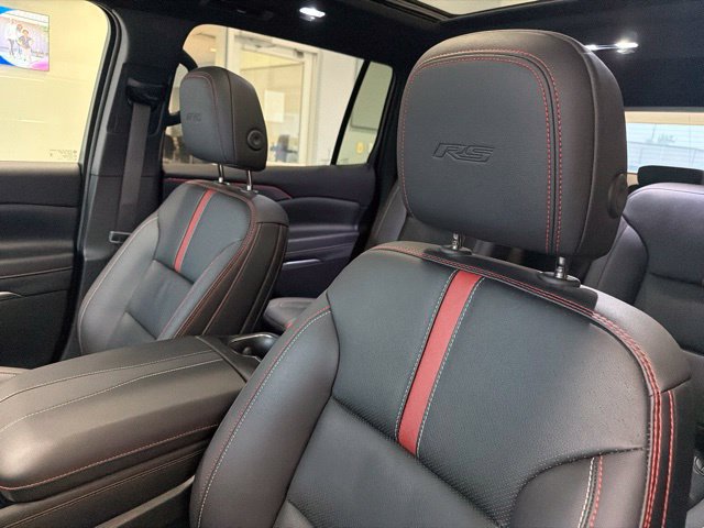 Used 2025 Chevrolet Traverse RS w/ LPO, Floor Liner Package AWD/4WD image 16