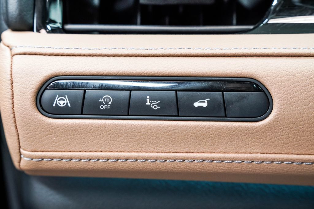 Used 2025 INFINITI QX80 Sensory AWD/4WD image 45